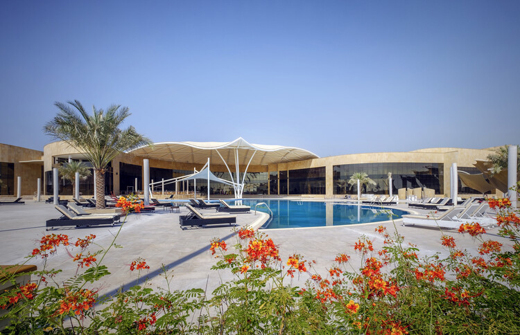 Abu Dhabi Ladies Club